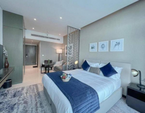 Deluxe Studio Business Bay - Canal View - Gym & Pool